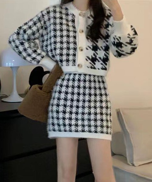 GLAMOROUS JANE(グラマラスジェーン)の「千鳥柄ニットカーディガン×キャミソール×ミニスカート 3点セット(セットアップ・レディース・ブラック/ブルー・FREE)」の9枚目の写真