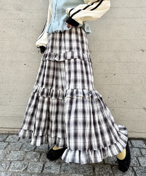 SOLLON.(ソルロン)の「フリフリチェックティアードロングスカート(スカート・レディース・イエロー/ラベンダー/パープル/ピンク/ブラック・FREE)」の20枚目の写真