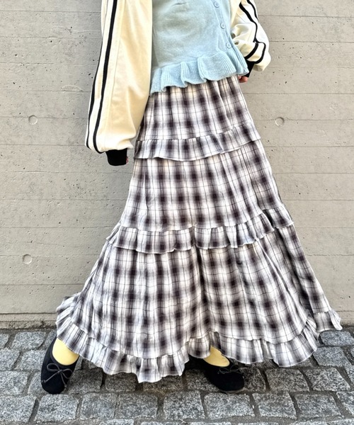 SOLLON.(ソルロン)の「フリフリチェックティアードロングスカート(スカート・レディース・イエロー/ラベンダー/パープル/ピンク/ブラック・FREE)」の21枚目の写真