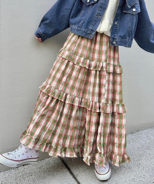 SOLLON.(ソルロン)の「フリフリチェックティアードロングスカート(スカート・レディース・イエロー/ラベンダー/パープル/ピンク/ブラック・FREE)」の7枚目の写真