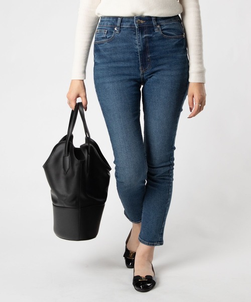 J&M Davidson(ジェイアンドエムデヴィッドソン)の「J&M DAVIDSON SMALL RAY BUCKET ジェイアンドエムデヴィッドソン スモールレイ バケット ショルダーバッグ(ショルダーバッグ・レディース・グレー系1/ブラック・FREE)」の5枚目の写真