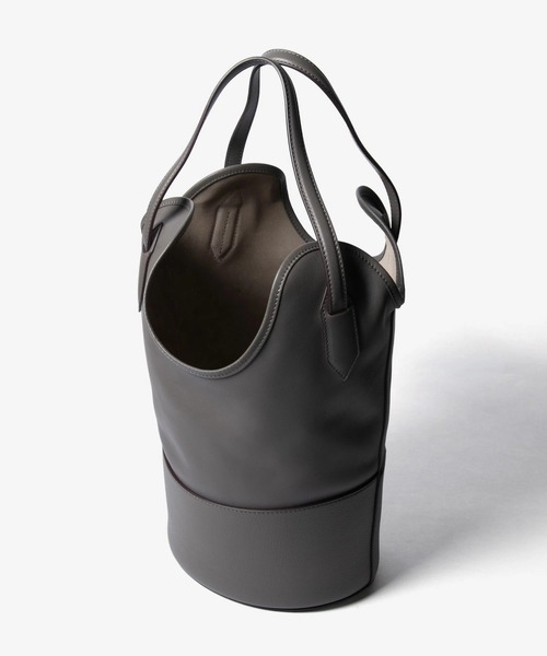 J&M Davidson(ジェイアンドエムデヴィッドソン)の「J&M DAVIDSON SMALL RAY BUCKET ジェイアンドエムデヴィッドソン スモールレイ バケット ショルダーバッグ(ショルダーバッグ・レディース・グレー系1/ブラック・FREE)」の19枚目の写真