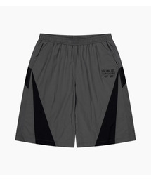 WAYDN（ウェイドゥン）の「パラエストラ ナイロン スプリット バミューダパンツ チャコール（その他パンツ）」
