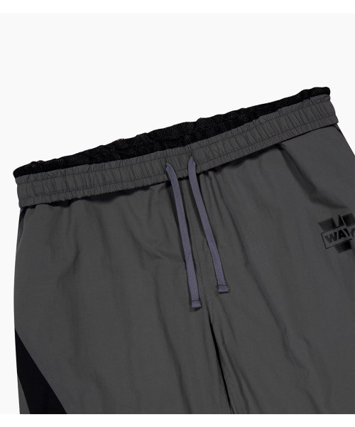 WAYDN(ウェイドゥン)の「パラエストラ ナイロン スプリット バミューダパンツ チャコール(その他パンツ・メンズ・その他・MEDIUM/LARGE/X-LARGE)」の4枚目の写真