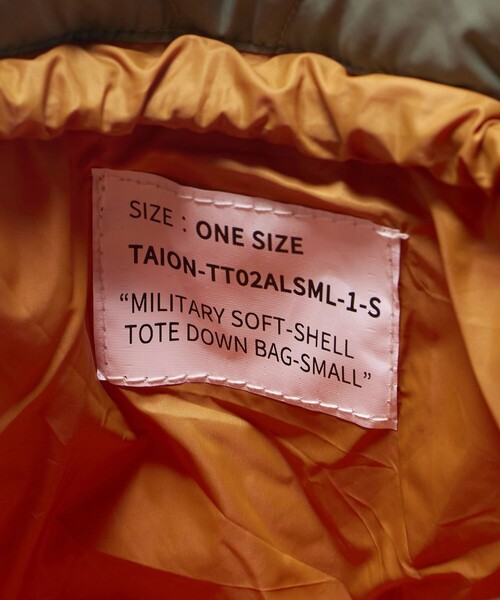 TAION（タイオン）の「＜TAION＞ソフトシェル S ダウン トートバッグ（トートバッグ・メンズ・オフホワイト/ケリーグリーン/ブラック・FREE）」の22枚目の写真