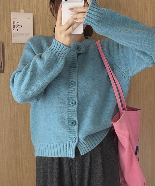 ONEP STAR（ワンピスター）の「シンプルニットカーディガン（ニット/セーター・レディース・ブルー/グレー/ベージュ/パープル・FREE）」の4枚目の写真