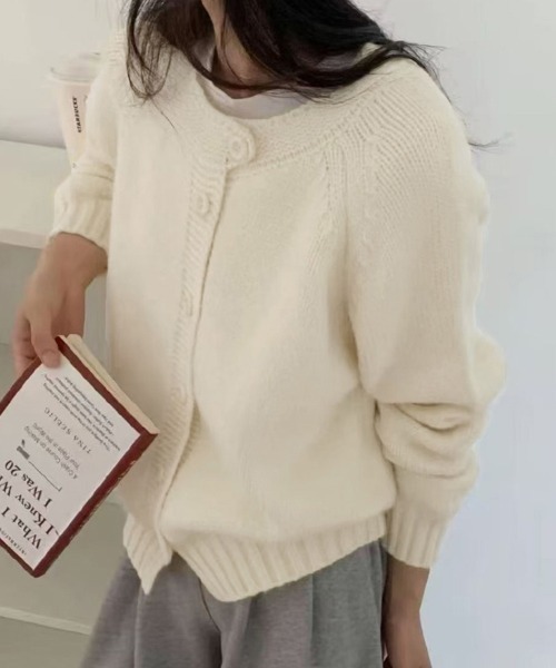 ONEP STAR（ワンピスター）の「シンプルニットカーディガン（ニット/セーター・レディース・ブルー/グレー/ベージュ/パープル・FREE）」の8枚目の写真