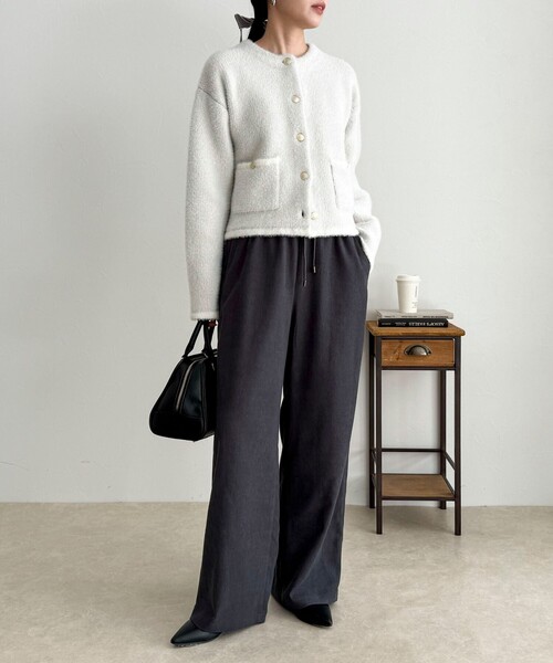 fredy emue（フレディエミュ）の「シルキーウォームセミワイドイージーパンツ（その他パンツ・レディース・チャコールグレー/ベージュ/オフホワイト/ブルー・36/38）」の5枚目の写真