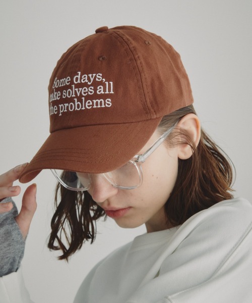 Auntie Rosa Holiday（アンティローザホリデー）の「somedayシシュウロゴCAP（キャップ・レディース・ブラウン/アイボリー/ブラック・FREE）」の8枚目の写真