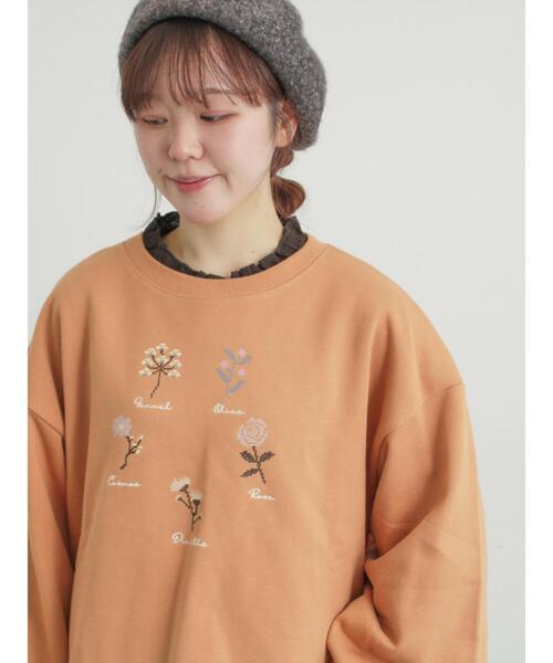Samansa Mos2（サマンサ モスモス）の「クロスステッチフラワー刺繍スウェット（Tシャツ/カットソー・レディース・ダークブラウン/オレンジ/キナリ・F）」の3枚目の写真