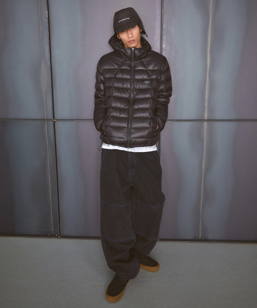 LMCの「OVAL GLOBE LIGHT WEIGHT HOODED DOWN JACKET black（ダウンジャケット/コート・レディース・その他・M/L/S/XL）」の2枚目の写真