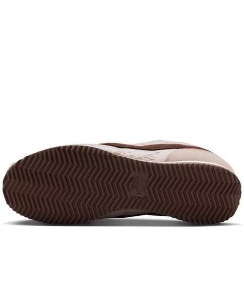 NIKE（ナイキ）の「ナイキ コルテッツ テキスタイル ウィメンズシューズ / Nike Cortez Textile Women's Shoes IQ3624-667 Silt Red（スニーカー・レディース・ピンク系その他2・26/25.5/22.5/22/25/24.5/24/23.5/23）」の13枚目の写真