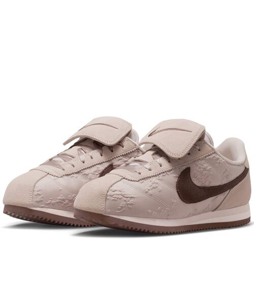 NIKE（ナイキ）の「ナイキ コルテッツ テキスタイル ウィメンズシューズ / Nike Cortez Textile Women's Shoes IQ3624-667 Silt Red（スニーカー・レディース・ピンク系その他2・26/25.5/22.5/22/25/24.5/24/23.5/23）」の16枚目の写真