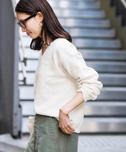 FRAMeWORK（フレームワーク）の「カベイトVネックニット（ニット/セーター・レディース・ホワイト系その他/ブラック/バーガンディー/レッド・FREE）」の20枚目の写真