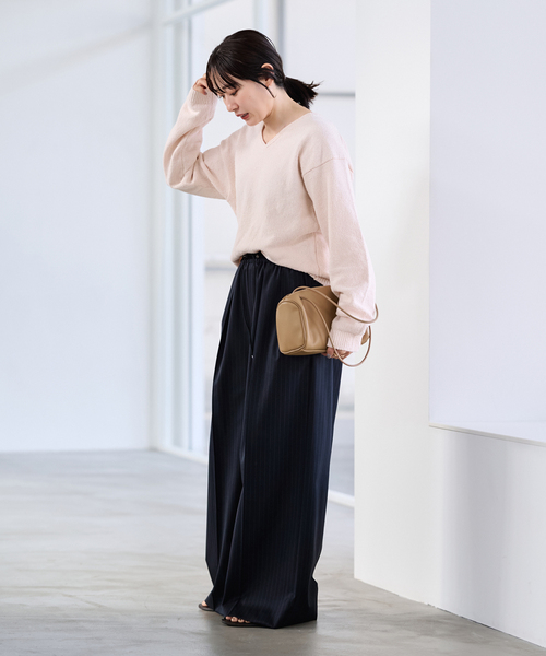 FRAMeWORK（フレームワーク）の「カベイトVネックニット（ニット/セーター・レディース・ホワイト系その他/ブラック/バーガンディー/レッド・FREE）」の9枚目の写真