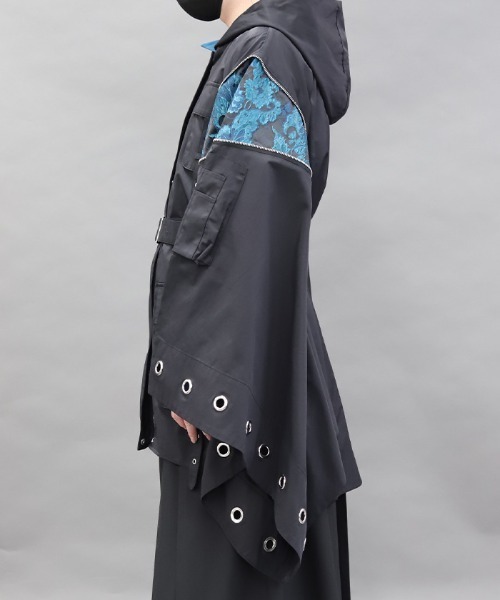 REZEN(リゼン)の「蝶刺繍和袖ミリタリーコート(ミリタリージャケット・メンズ・ライトグレー/ローズ/ターコイズブルー・MEDIUM/LARGE)」の16枚目の写真