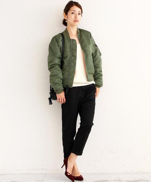 BEAUTY&YOUTH UNITED ARROWS（ビューティーアンドユースユナイテッドアローズ）の「BY ALPHA MA-1 2（MA-1・レディース・ブラック/オリーブ・MEDIUM/SMALL）」の4枚目の写真