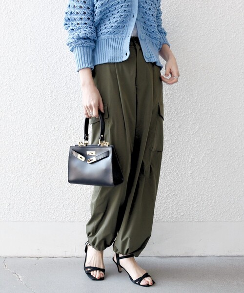 SHIPS any（シップス エニィ）の「【WEB限定】SHIPS any:〈洗濯機可能〉タイプライター イージー カーゴ パンツ（カーゴパンツ・レディース・オリーブ/ネイビー・40/38/36）」の6枚目の写真