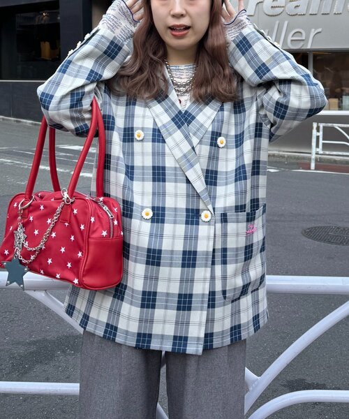 HELLO.SANFRANCISCO（ハローサンフランシスコ）の「【HELLO.SANFRANCISCO】フラワー釦チェックオーバージャケット（テーラードジャケット・レディース・イエロー/ブラック/ブルー・ONE SIZE）」の4枚目の写真