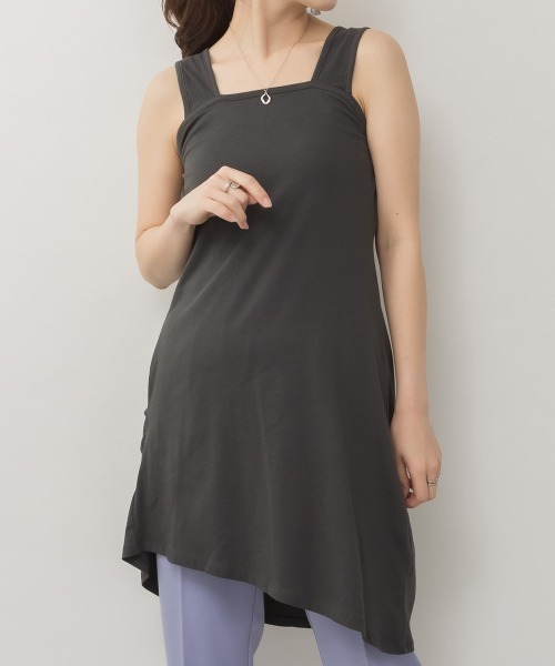 aity(アイティ)の「M-4L ブラ紐隠し レイヤードキャミソールミニワンピ 夏服(キャミソール・レディース・オフホワイト/ブラック/チャコールグレー/グレイッシュベージュ・4L/3L/LL/L/M)」の4枚目の写真