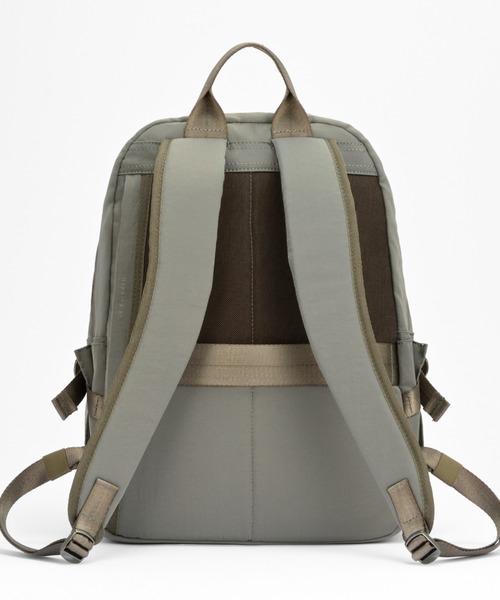W&.Day/Night(ダブルアンド デイナイト)の「リュックサック キルッコ コレクション 15L A4サイズ 13.3インチPC ボトルホルダー 19144(バックパック/リュック・レディース・ブラック/ライトグレー系・FREE)」の16枚目の写真