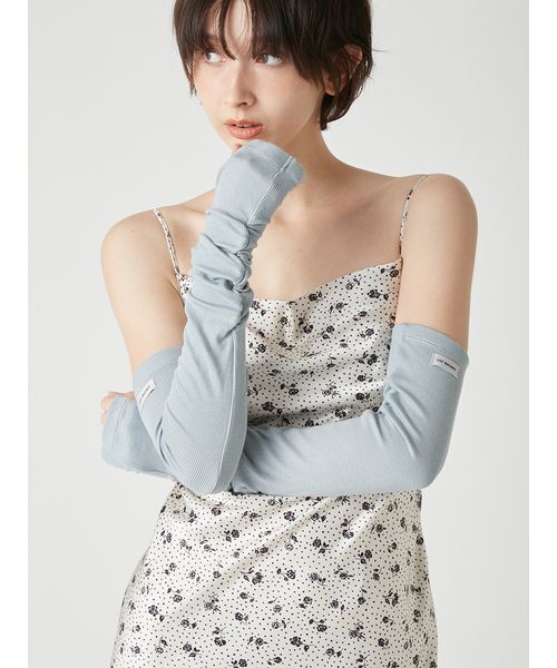 LILY BROWN(リリーブラウン)の「UVカットアームカバー(手袋・レディース・ベージュ/ブルー/ブラック・F)」の10枚目の写真