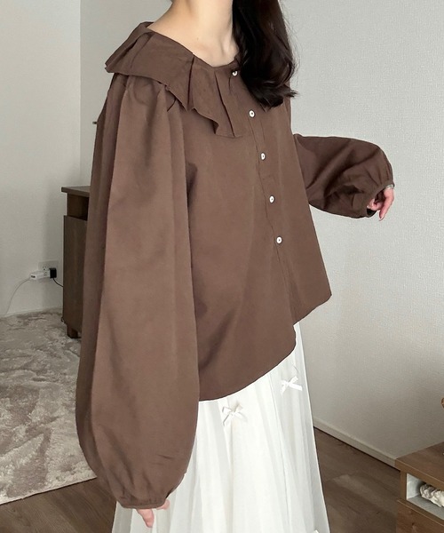 Cham.（チャム）の「フリルカラーブラウス（シャツ/ブラウス・レディース・ブラウン/オフホワイト・F）」の9枚目の写真