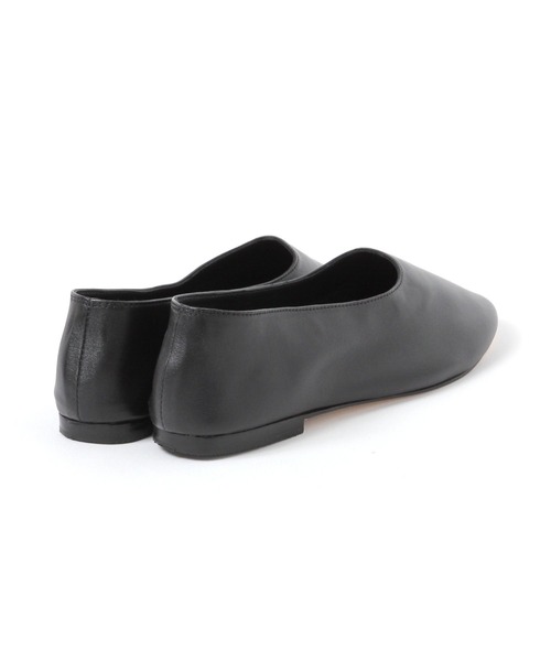 BABYLONE（バビロン）の「フラットレザーシューズ（パンプス・レディース・ブラック/ライトベージュ・24.5cm/24cm/23cm）」の8枚目の写真