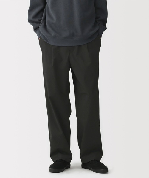 無印良品（ムジルシリョウヒン）の「紳士 乾きやすいワンタックワイドパンツ（その他パンツ・メンズ・ブラック/ブラウン系/グレー/チャコールグレー・S/M/L/XL）」の2枚目の写真