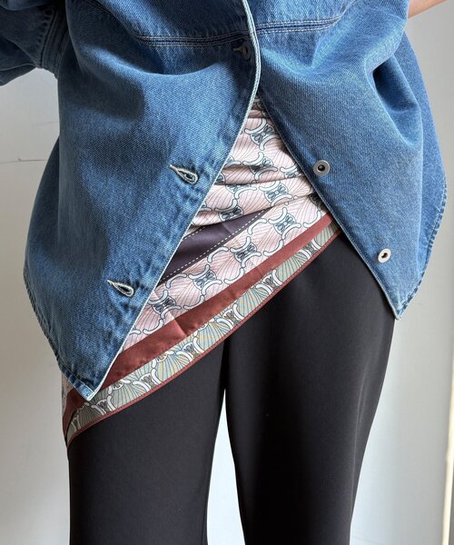 DouDou（ドゥドゥ）の「【WEB限定】リバーシブル幾何柄スカーフ（ストール/ショール・レディース・ブラウン/ブルー・FREE）」の9枚目の写真