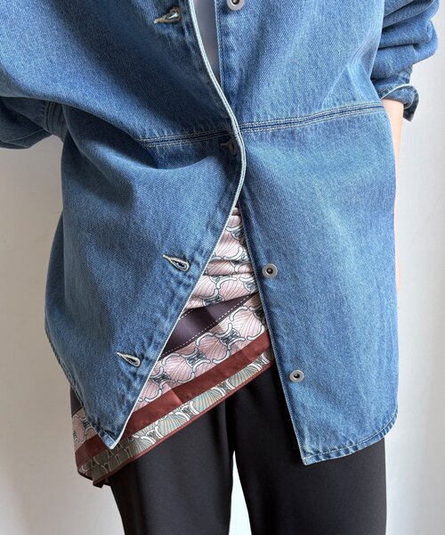 DouDou（ドゥドゥ）の「【WEB限定】リバーシブル幾何柄スカーフ（ストール/ショール・レディース・ブラウン/ブルー・FREE）」の10枚目の写真