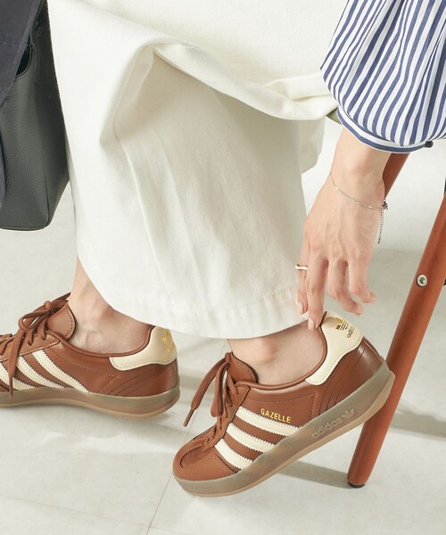 SHIPS（シップス）の「【SHIPS EXCLUSIVE】adidas originals:GAZELLE INDOOR LEATHER（スニーカー・レディース・ブラウン/ブラック・45/50/40）」の6枚目の写真