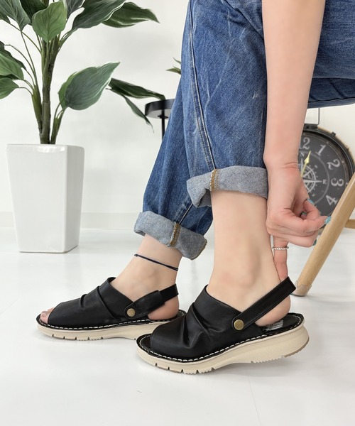 LUGG NAGG(ラグナグ)の「【WilsonLee】【スポっと】【軽量】コンフォート2WAYサンダル【3E】【リラックス】(サンダル・レディース・ブラウン/ブラック/ホワイト・S/M/L/LL)」の7枚目の写真