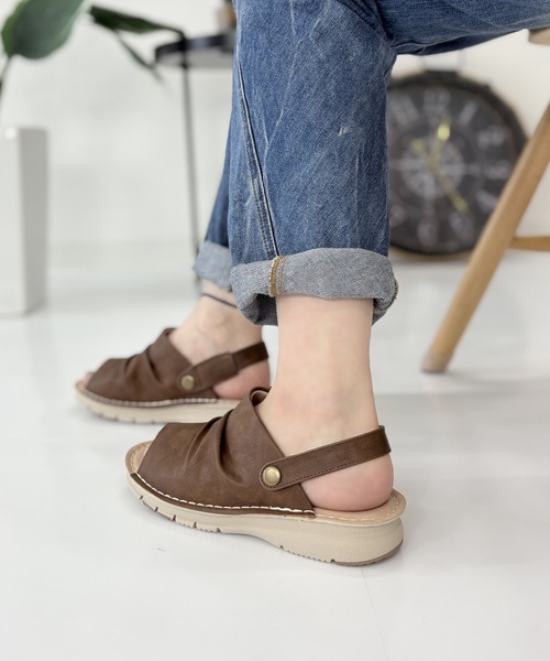LUGG NAGG(ラグナグ)の「【WilsonLee】【スポっと】【軽量】コンフォート2WAYサンダル【3E】【リラックス】(サンダル・レディース・ブラウン/ブラック/ホワイト・S/M/L/LL)」の16枚目の写真