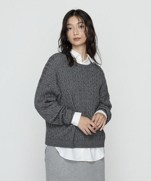 COMME CA Wardrobe(コムサワードローブ)の「〔 +サイズ 〕ケーブル編 ニットプルオーバー(ニット/セーター・レディース・イエロー・13号)」の11枚目の写真