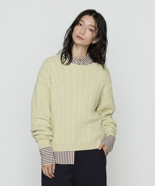 COMME CA Wardrobe(コムサワードローブ)の「〔 +サイズ 〕ケーブル編 ニットプルオーバー(ニット/セーター・レディース・イエロー・13号)」の17枚目の写真
