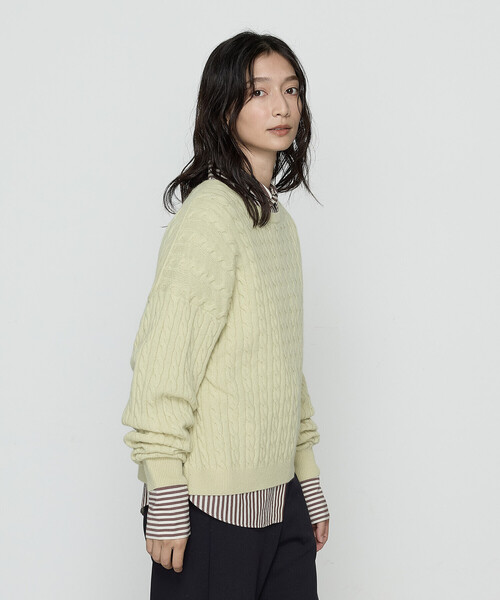 COMME CA Wardrobe(コムサワードローブ)の「〔 +サイズ 〕ケーブル編 ニットプルオーバー(ニット/セーター・レディース・イエロー・13号)」の18枚目の写真