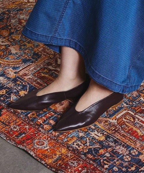 ROSE BUD(ローズバッド)の「POINTED FLAT SHOES(パンプス・レディース・ブラック/ブラウン/ピンク・36/37/38/39)」の2枚目の写真