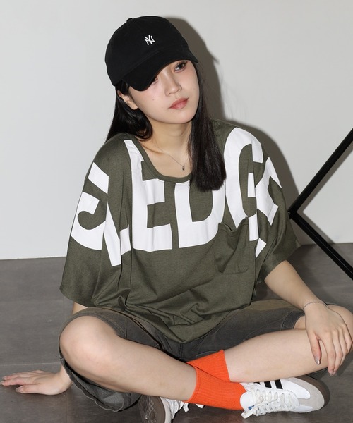 FUNALIVE(ファンアライブ)の「前後ロゴオーバーサイズT 半端袖(Tシャツ/カットソー・レディース・モカ/カーキ/ブラック・L)」の3枚目の写真