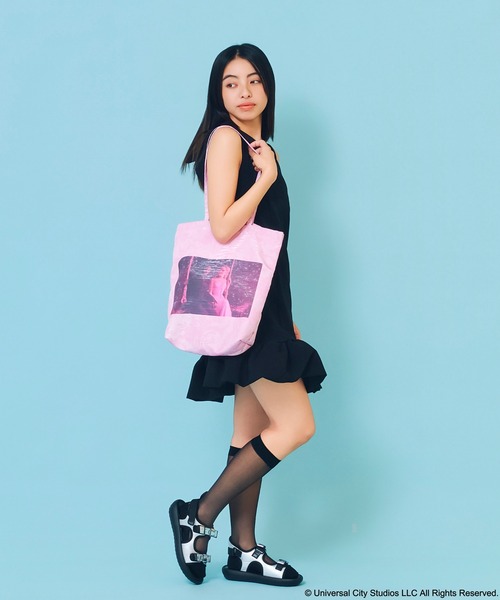 Casselini(キャセリーニ)の「Casselini(キャセリーニ)【WICKED× Casselini】フォトコラージュトート(トートバッグ・レディース・ブラック/ブルー/ピンク・FREE)」の16枚目の写真