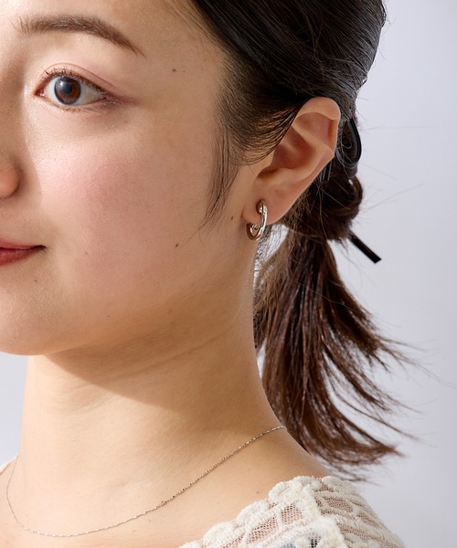 CALIN STANDARD(カリンスタンダード)の「◆金属アレルギー対応◆◆made in japan◆【痛くない】【落ちにくい】【ストレスフリーな着け心地】プレーン グランループフィットイヤリング(イヤリング・レディース・シルバー/ゴールド・FREE)」の10枚目の写真