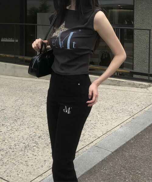 MUCENT（ムセント）の「ミュアヒョピスターパッチアシンメトリーフリルツイスト半袖Tシャツ（Tシャツ/カットソー・レディース・チャコール・FREE）」の3枚目の写真