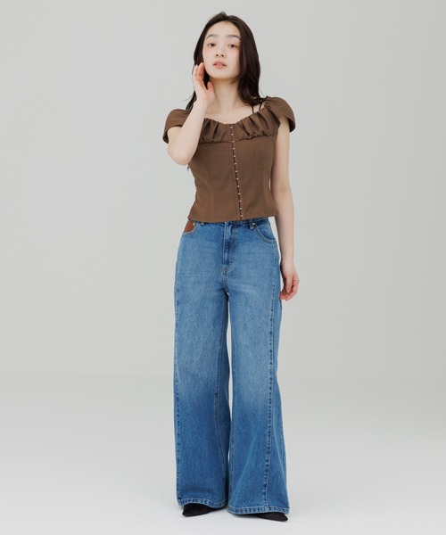 SENEE(セニー)の「front hook gathered tops(フロントホックギャザートップス)(Tシャツ/カットソー・レディース・ブラウン/ブラック・FREE)」の4枚目の写真