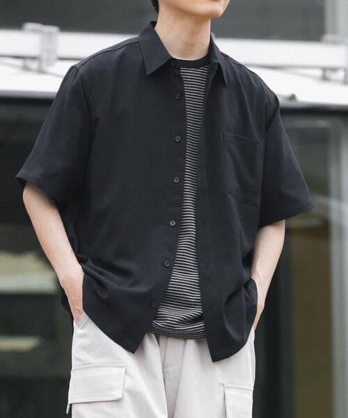 ITEMS URBANRESEARCH(アイテムズ アーバンリサーチ)の「『接触冷感/吸水速乾/イージーケア/UVカット』クイックドライリネンタッチ半袖シャツ(シャツ/ブラウス・メンズ・ベージュ/チャコールグレー/ブラック/オリーブ・LARGE/MEDIUM)」の9枚目の写真