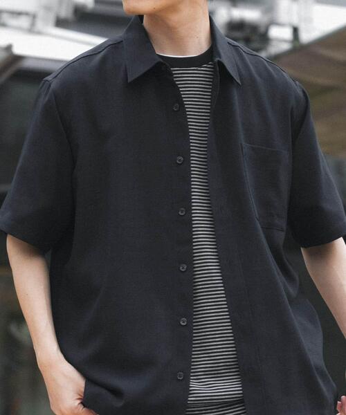 ITEMS URBANRESEARCH(アイテムズ アーバンリサーチ)の「『接触冷感/吸水速乾/イージーケア/UVカット』クイックドライリネンタッチ半袖シャツ(シャツ/ブラウス・メンズ・ベージュ/チャコールグレー/ブラック/オリーブ・LARGE/MEDIUM)」の13枚目の写真
