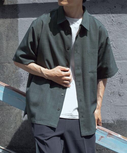 ITEMS URBANRESEARCH(アイテムズ アーバンリサーチ)の「『接触冷感/吸水速乾/イージーケア/UVカット』クイックドライリネンタッチ半袖シャツ(シャツ/ブラウス・メンズ・ベージュ/チャコールグレー/ブラック/オリーブ・LARGE/MEDIUM)」の19枚目の写真