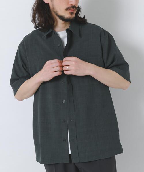 ITEMS URBANRESEARCH（アイテムズ アーバンリサーチ）の「『接触冷感/吸水速乾/イージーケア/UVカット』クイックドライリネンタッチ半袖シャツ（シャツ/ブラウス・メンズ・ベージュ/チャコールグレー/ブラック/オリーブ・LARGE/MEDIUM）」の10枚目の写真