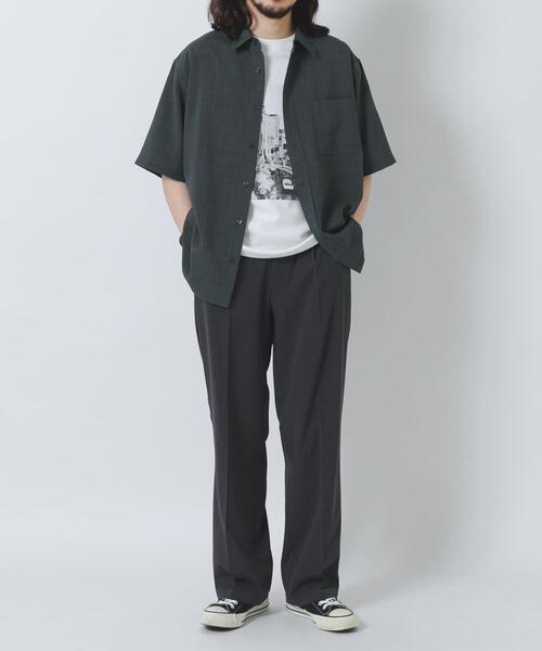 ITEMS URBANRESEARCH（アイテムズ アーバンリサーチ）の「『接触冷感/吸水速乾/イージーケア/UVカット』クイックドライリネンタッチ半袖シャツ（シャツ/ブラウス・メンズ・ベージュ/チャコールグレー/ブラック/オリーブ・LARGE/MEDIUM）」の15枚目の写真