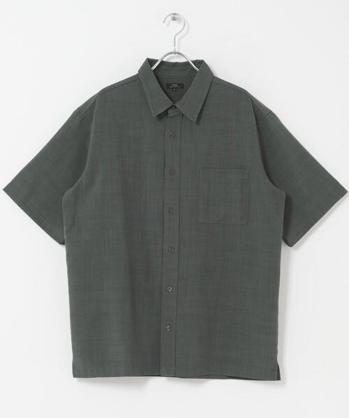 ITEMS URBANRESEARCH（アイテムズ アーバンリサーチ）の「『接触冷感/吸水速乾/イージーケア/UVカット』クイックドライリネンタッチ半袖シャツ（シャツ/ブラウス・メンズ・ベージュ/チャコールグレー/ブラック/オリーブ・LARGE/MEDIUM）」の17枚目の写真