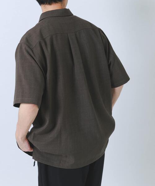 ITEMS URBANRESEARCH（アイテムズ アーバンリサーチ）の「『接触冷感/吸水速乾/イージーケア/UVカット』クイックドライリネンタッチ半袖シャツ（シャツ/ブラウス・メンズ・ベージュ/チャコールグレー/ブラック/オリーブ・LARGE/MEDIUM）」の5枚目の写真